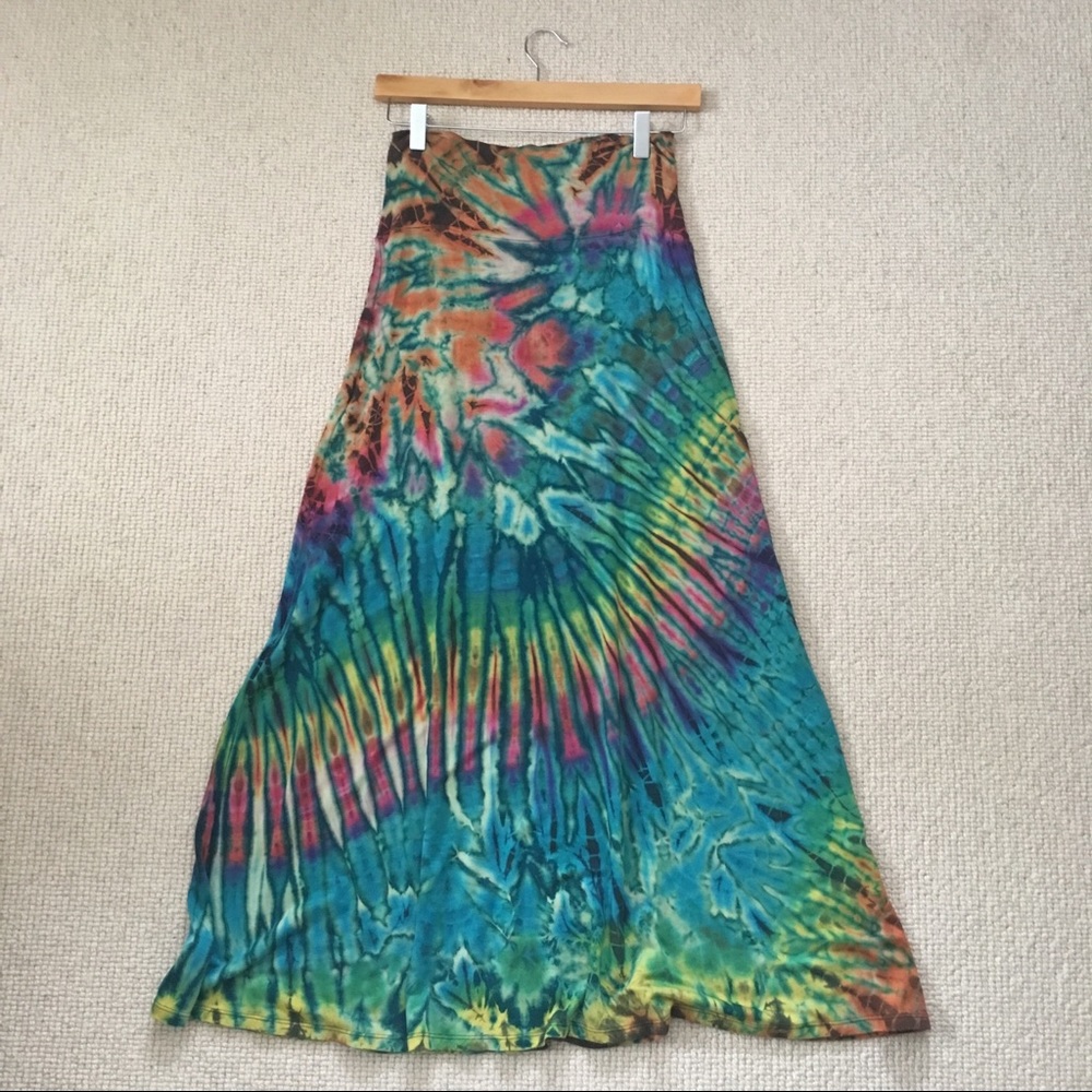 Zumi Tie-Dye Knit Maxi Skirt